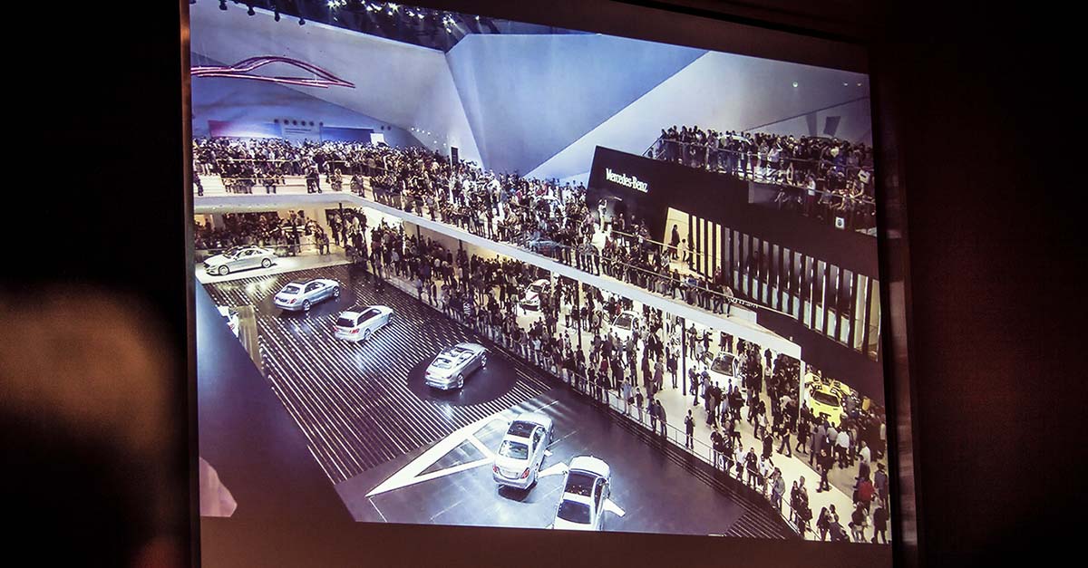 Kommunikation im Raum - Mercedes-Benz auf der IAA 2013